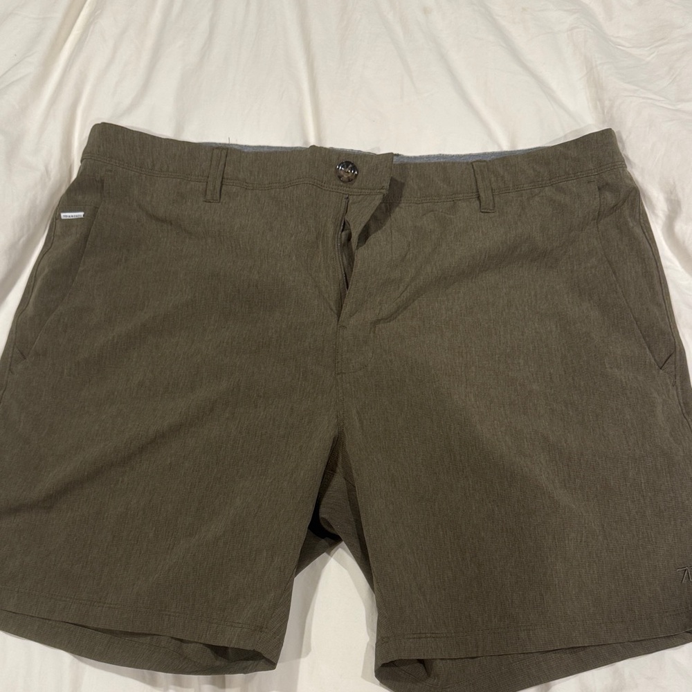 7 Diamonds Men's Khaki Flat Front Shorts